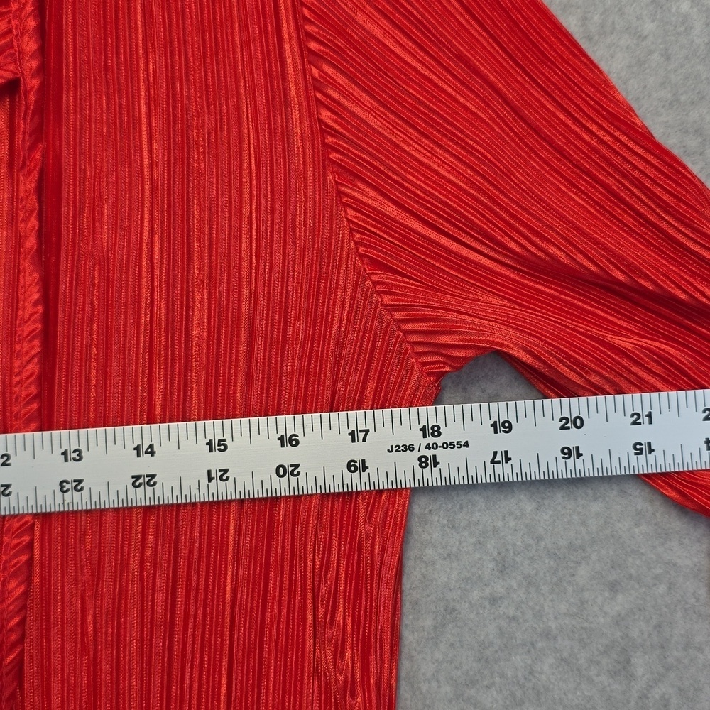 Wrapper NWT Red Pleated Dress - Picture 7 of 9